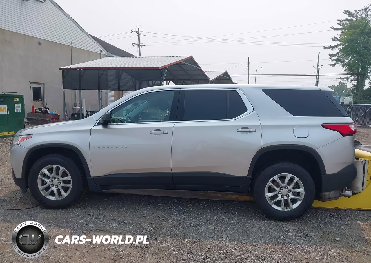 2018 Chevrolet Traverse Ls VIN:1GNERFKW2JJ277459 - 14