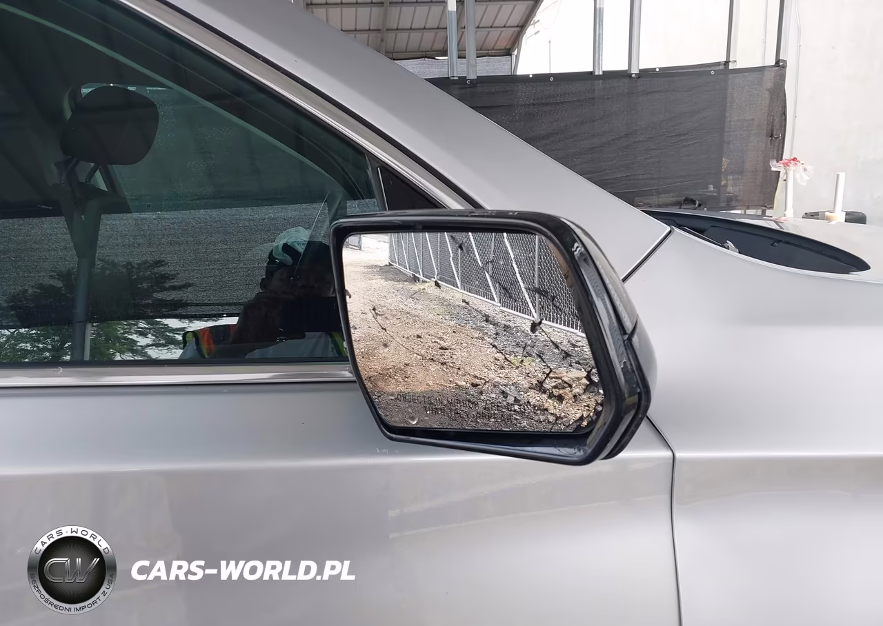 2018 Chevrolet Traverse Ls VIN:1GNERFKW2JJ277459 - 19