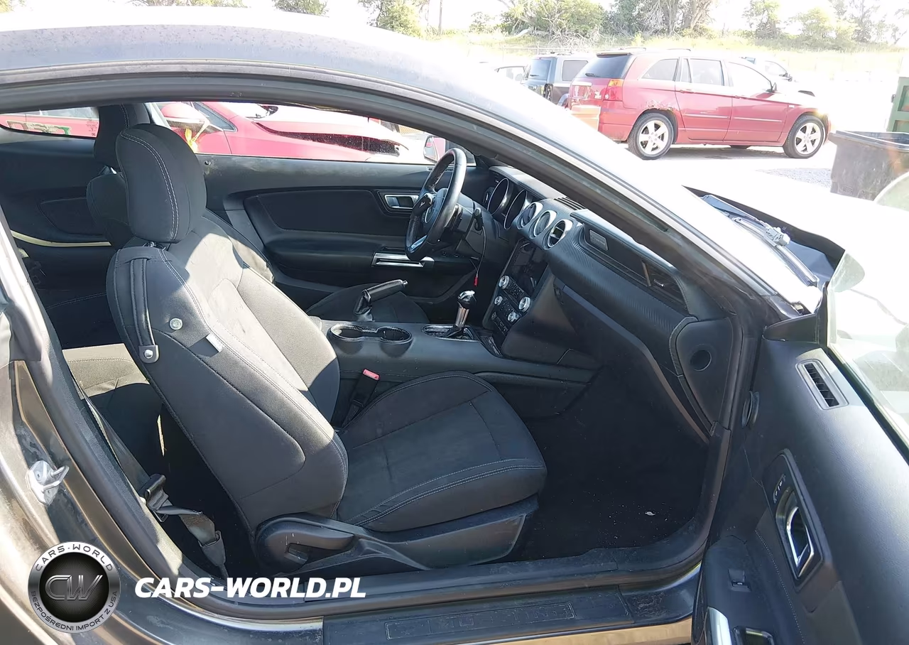 2018 Ford Mustang Ecoboost VIN:1FA6P8TH0J5113754 - 5