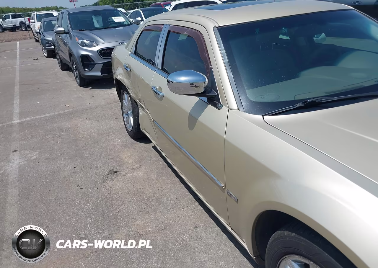 2010 Chrysler 300 Touring-Signature Series-Executive Series VIN:2C3CA5CV7AH147397 - 6
