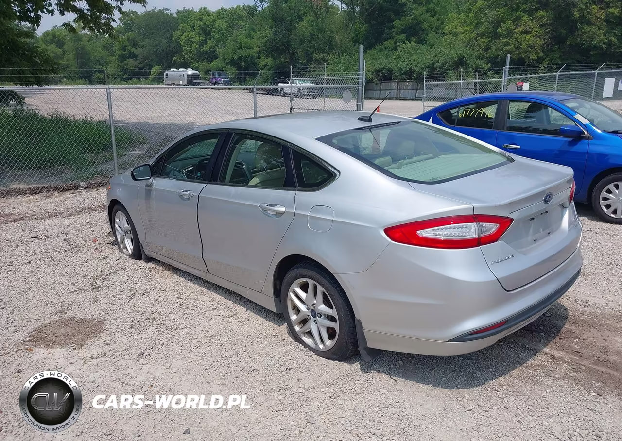 2013 Ford Fusion Se VIN:3FA6P0HRXDR340745 - 3