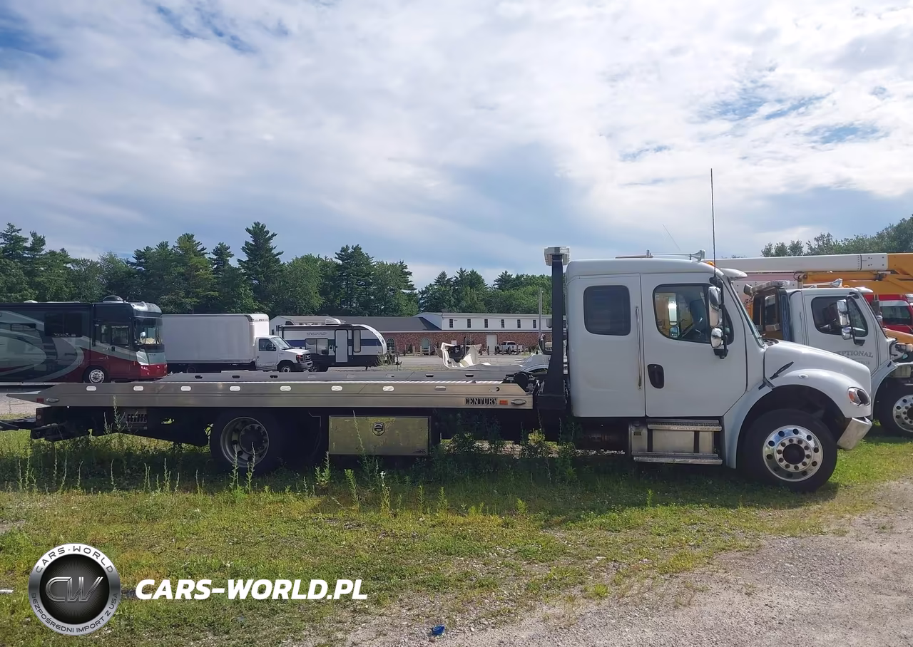 2023 Freightliner M2 106 VIN:1FVACWFC2PHUC8664 - 16