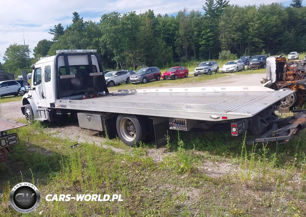 2023 Freightliner M2 106 VIN:1FVACWFC2PHUC8664 - 17