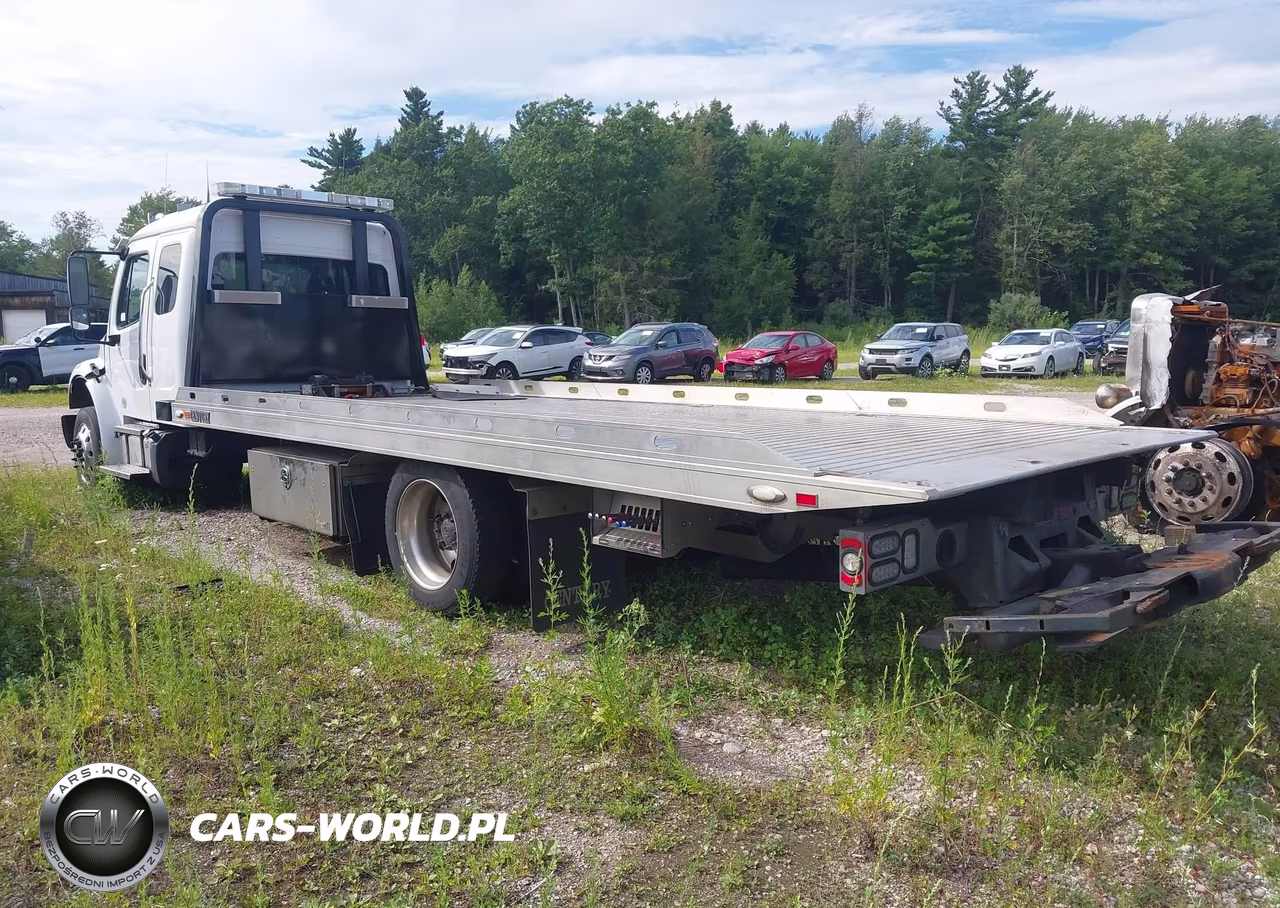 2023 Freightliner M2 106 VIN:1FVACWFC2PHUC8664 - 3