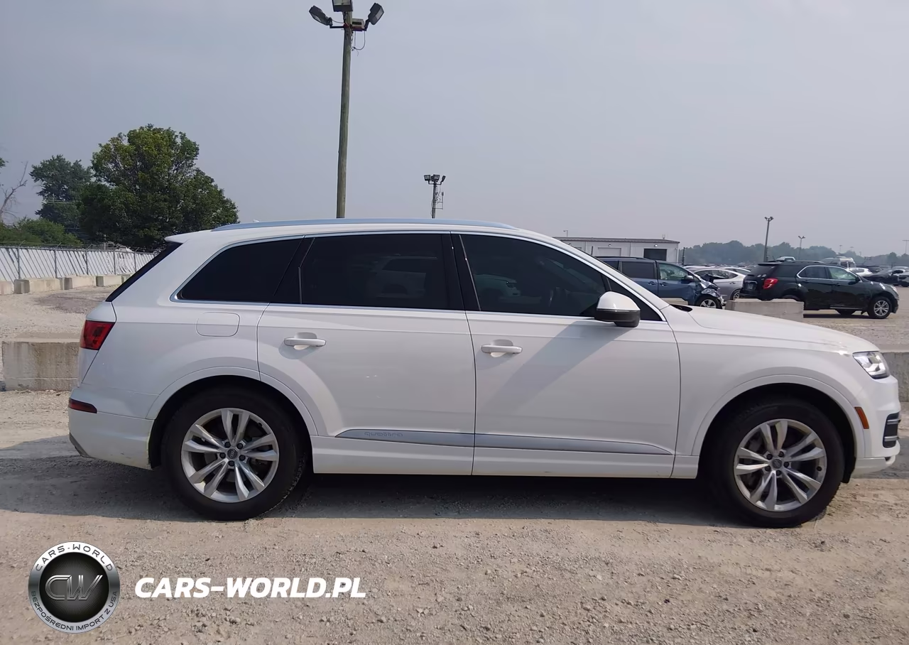 2017 Audi Q7 2.0T Premium VIN:WA1AHAF78HD044463 - 13