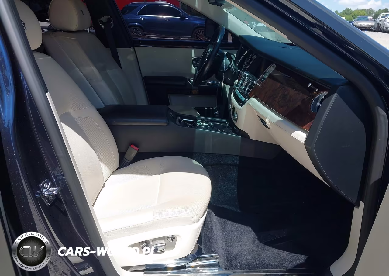 2011 Rolls-Royce Ghost VIN:SCA664S50BUX49585 - 5