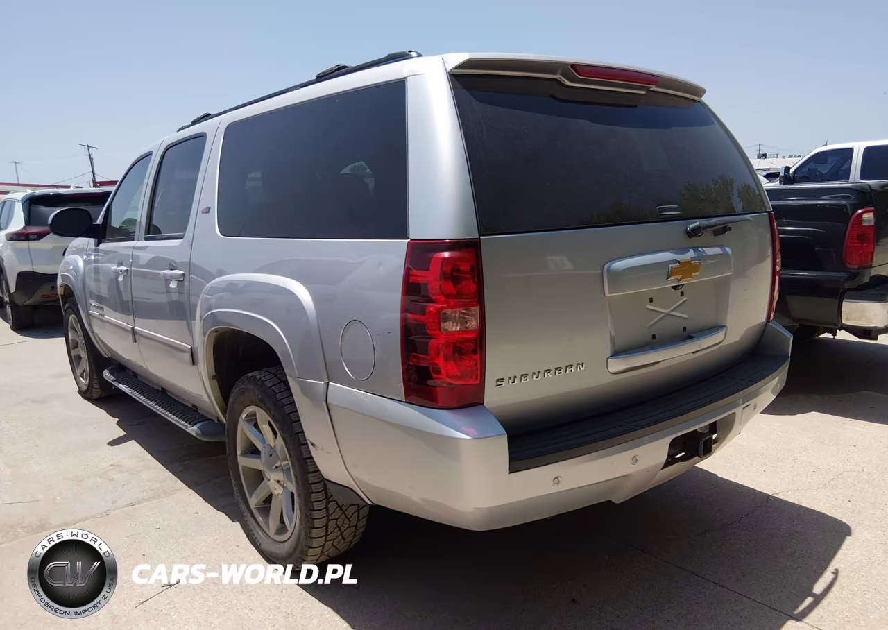 2014 Chevrolet Suburban Lt VIN:1GNSKJE77ER171093 - 3