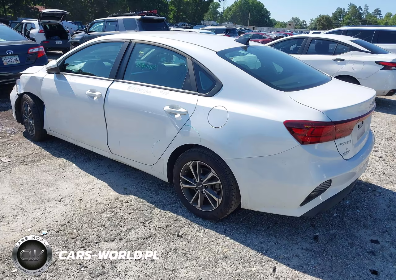 2024 Kia Forte Lxs VIN:3KPF24AD1RE794475 - 3