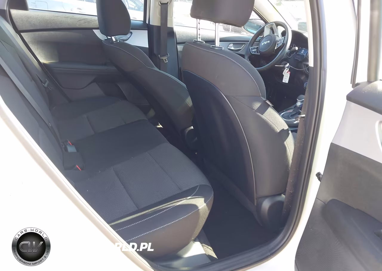 2024 Kia Forte Lxs VIN:3KPF24AD1RE794475 - 8
