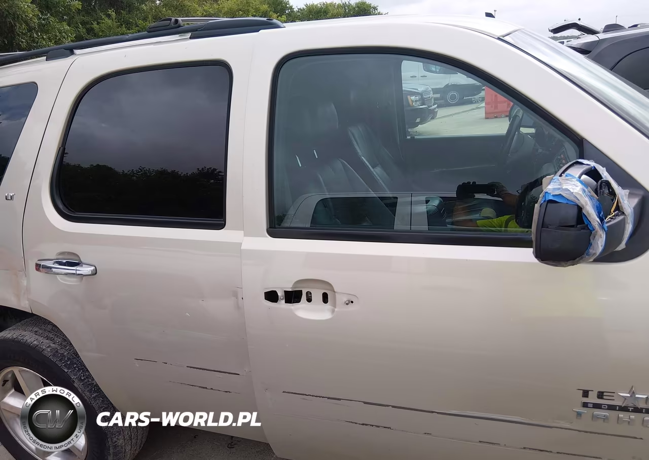 2013 Chevrolet Tahoe Lt VIN:1GNSKBE07DR130020 - 13