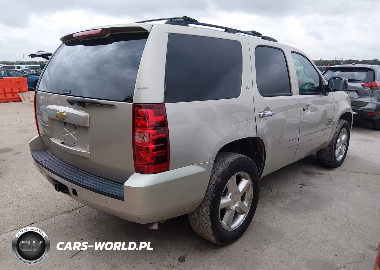 2013 Chevrolet Tahoe Lt VIN:1GNSKBE07DR130020 - 4