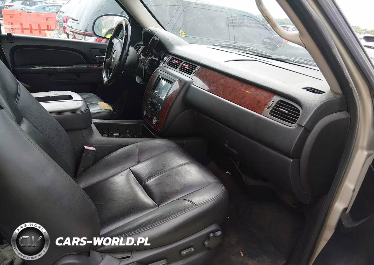 2013 Chevrolet Tahoe Lt VIN:1GNSKBE07DR130020 - 5