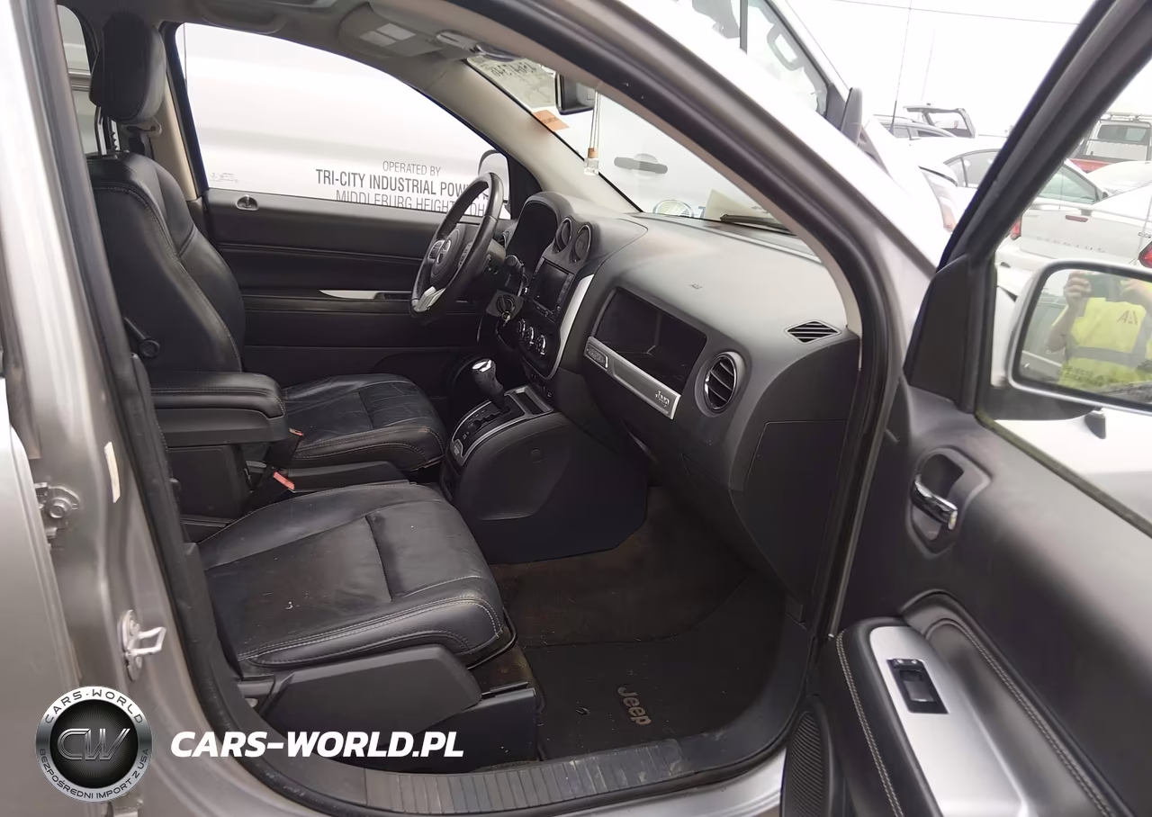 2016 Jeep Compass High Altitude Edition VIN:1C4NJCEA9GD735956 - 5