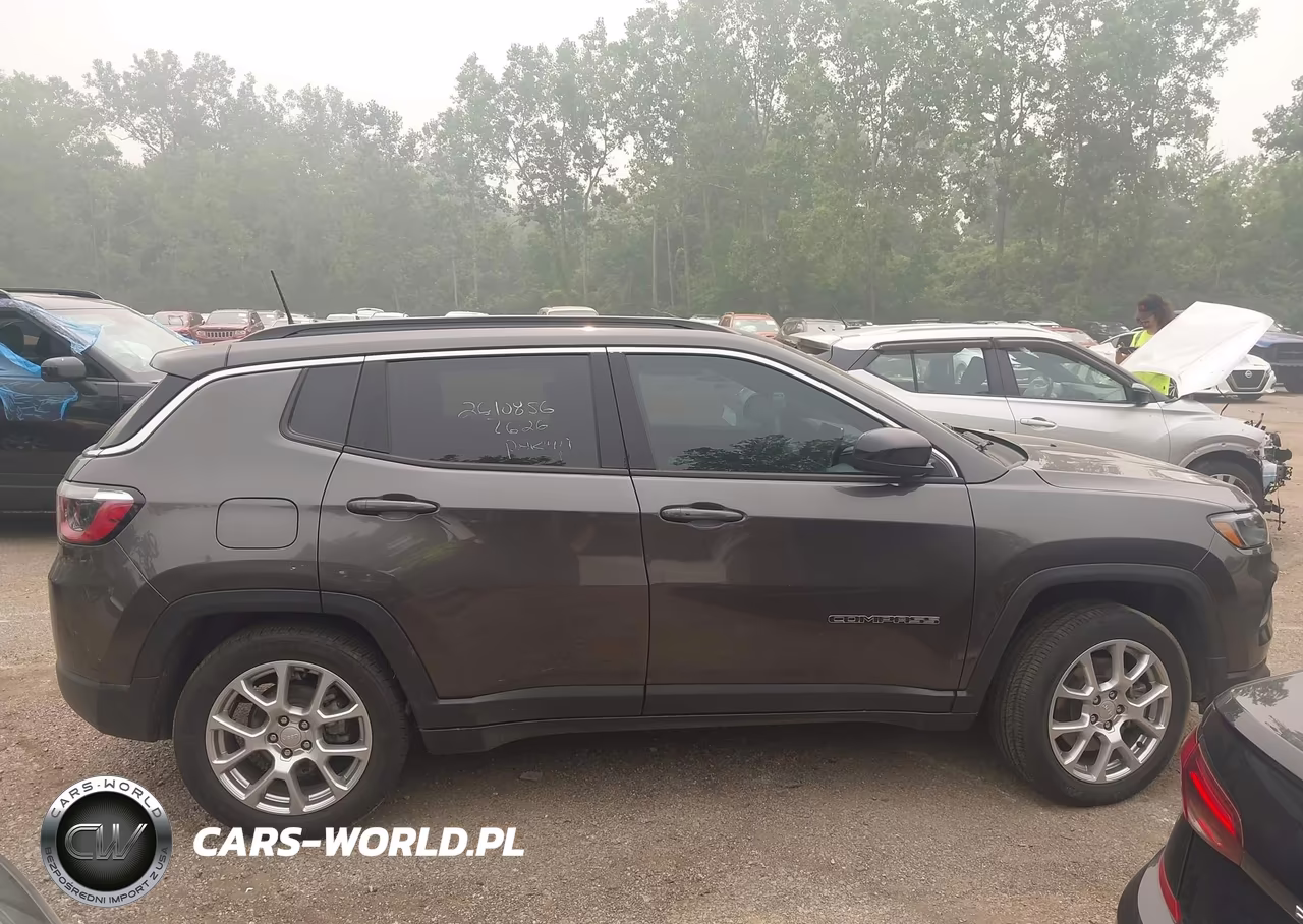 2023 Jeep Compass Latitude Lux Fwd VIN:3C4NJDFN3PT532580 - 13