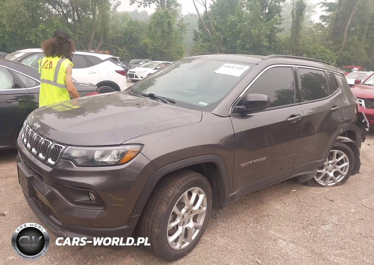 2023 Jeep Compass Latitude Lux Fwd VIN:3C4NJDFN3PT532580 - 2