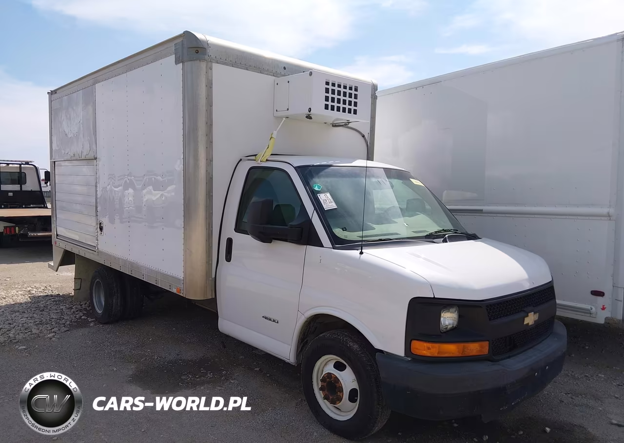 2015 Chevrolet Express Cutaway 4500
