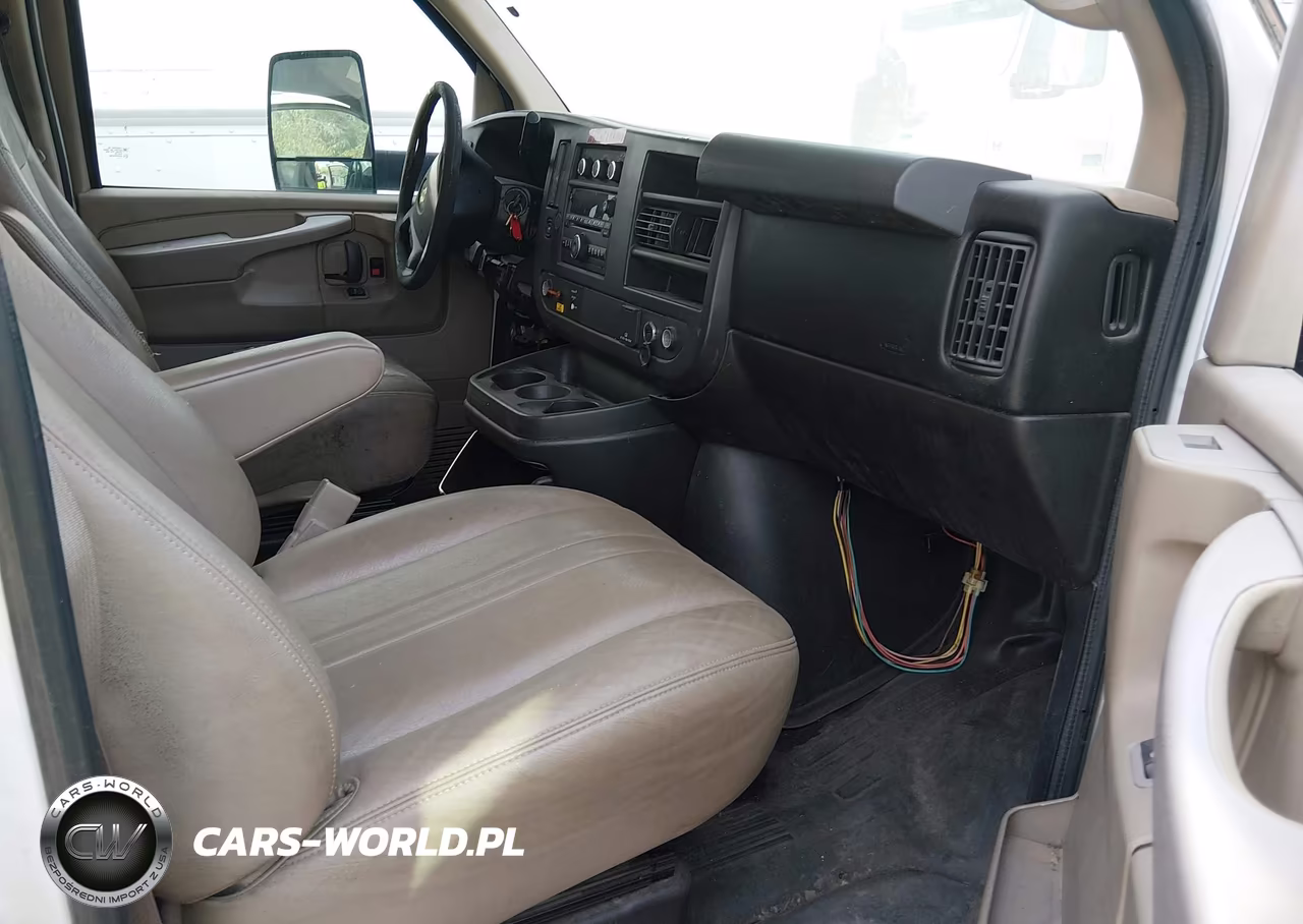 2015 Chevrolet Express Cutaway 4500 VIN:1GB6G5CG6F1155655 - 6