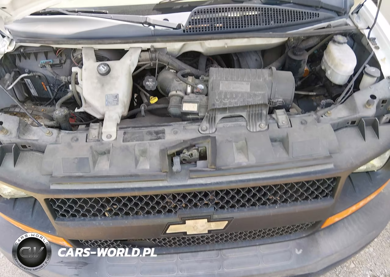 2015 Chevrolet Express Cutaway 4500 VIN:1GB6G5CG6F1155655 - 9