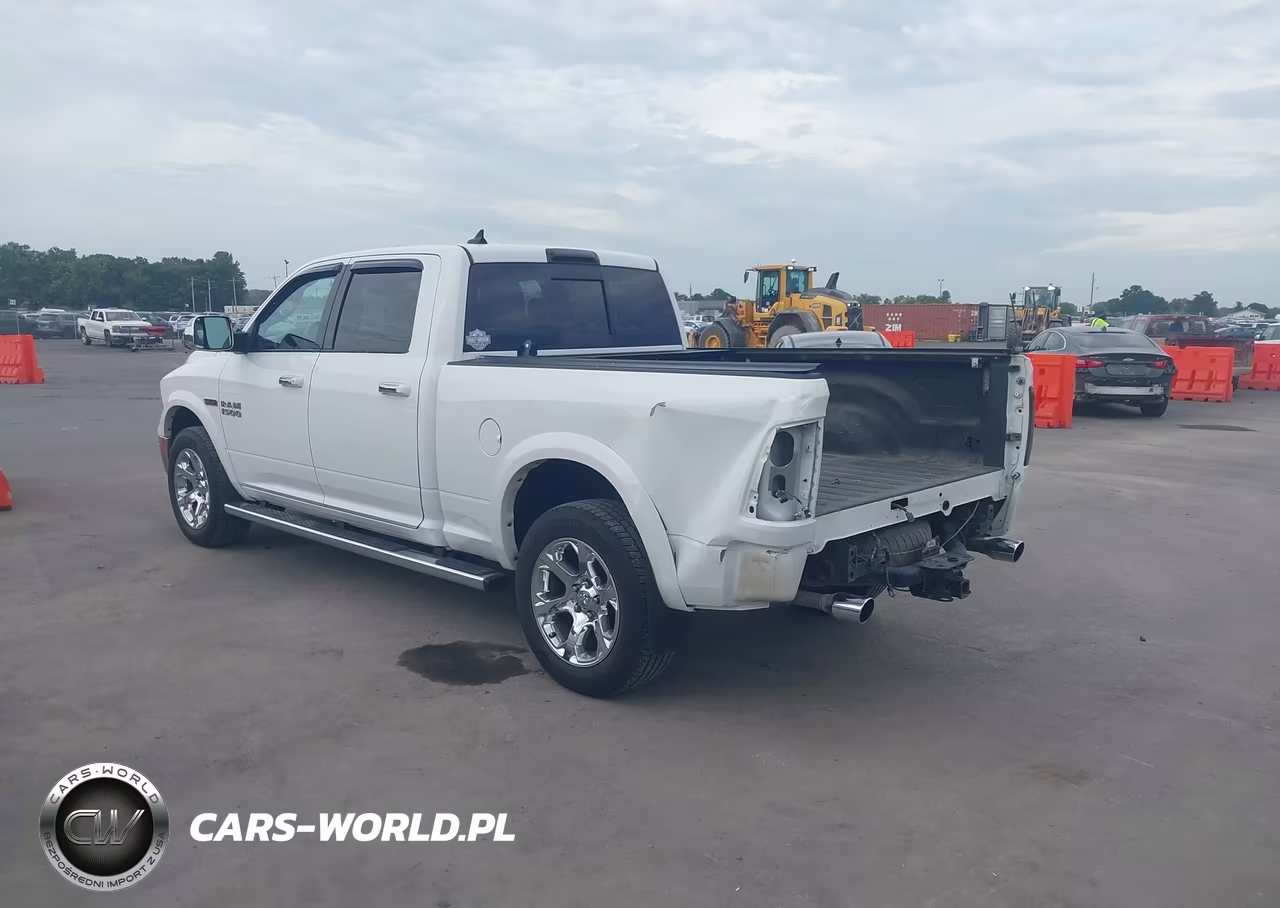 2016 Ram 1500 Laramie VIN:1C6RR7VMXGS309904 - 3