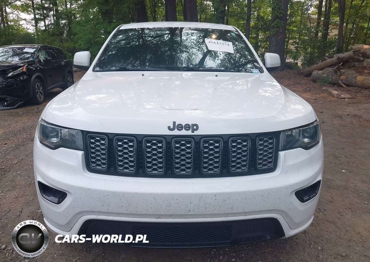 2019 Jeep Grand Cherokee Altitude 4X2 VIN:1C4RJEAG5KC614573 - 13