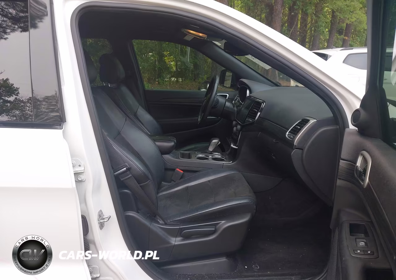 2019 Jeep Grand Cherokee Altitude 4X2 VIN:1C4RJEAG5KC614573 - 5