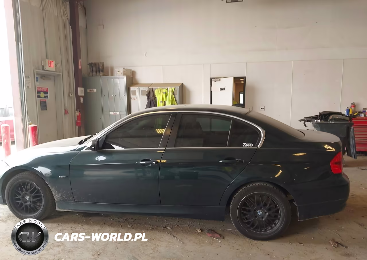 2006 BMW 330Xi VIN:WBAVD33546KL51782 - 14