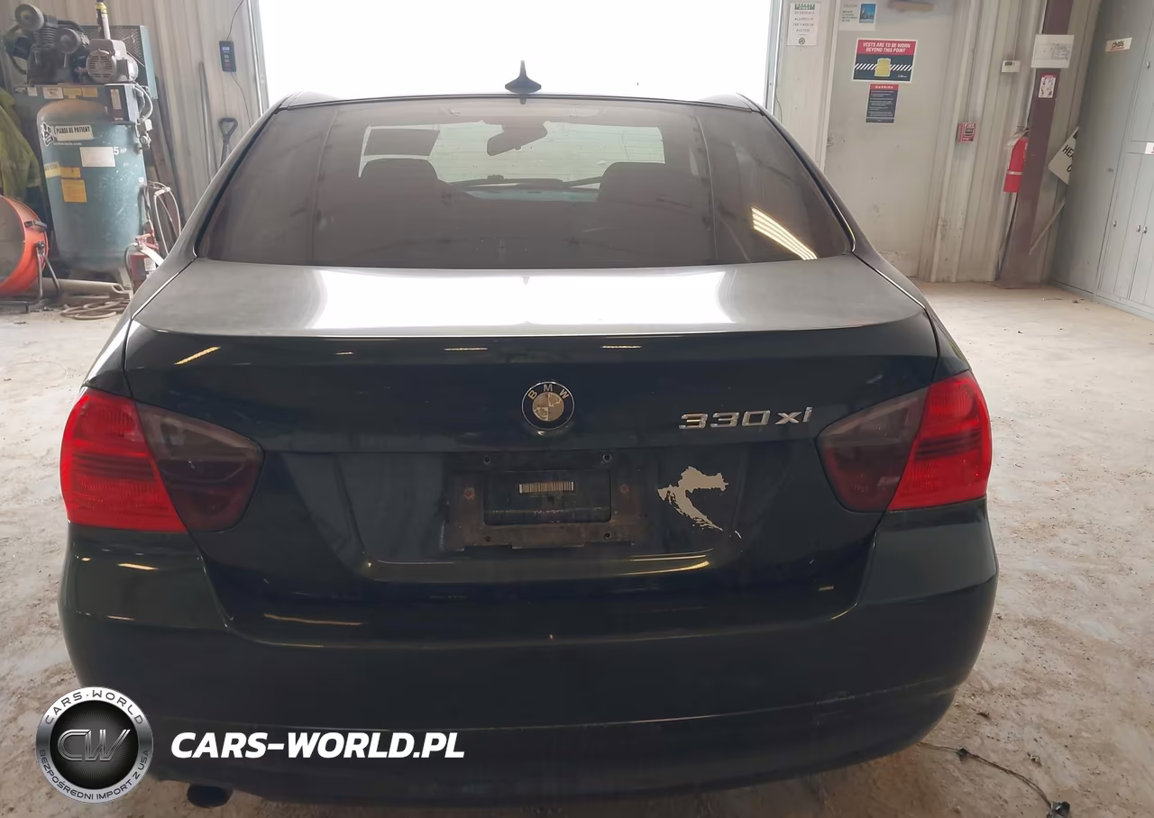 2006 BMW 330Xi VIN:WBAVD33546KL51782 - 16