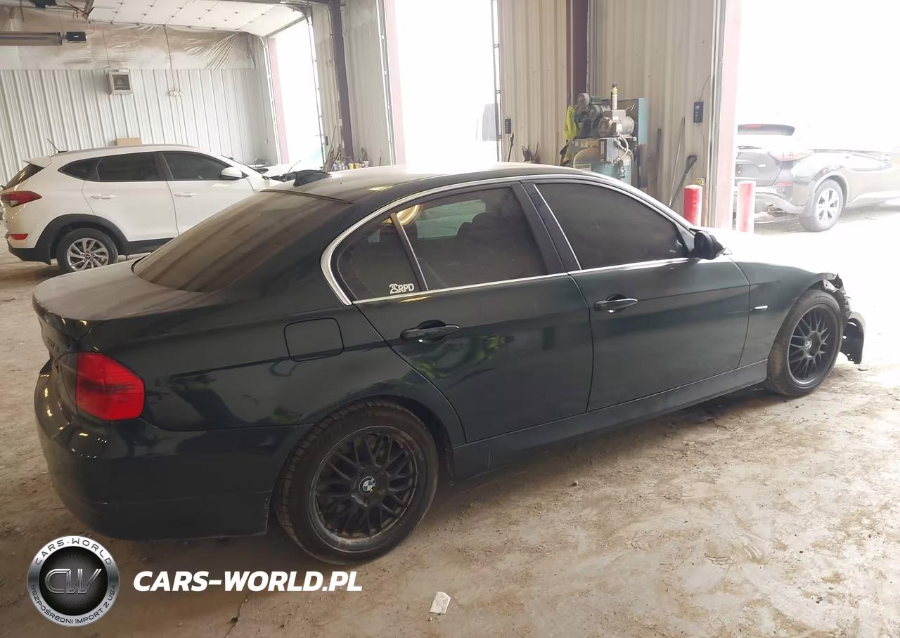 2006 BMW 330Xi VIN:WBAVD33546KL51782 - 4