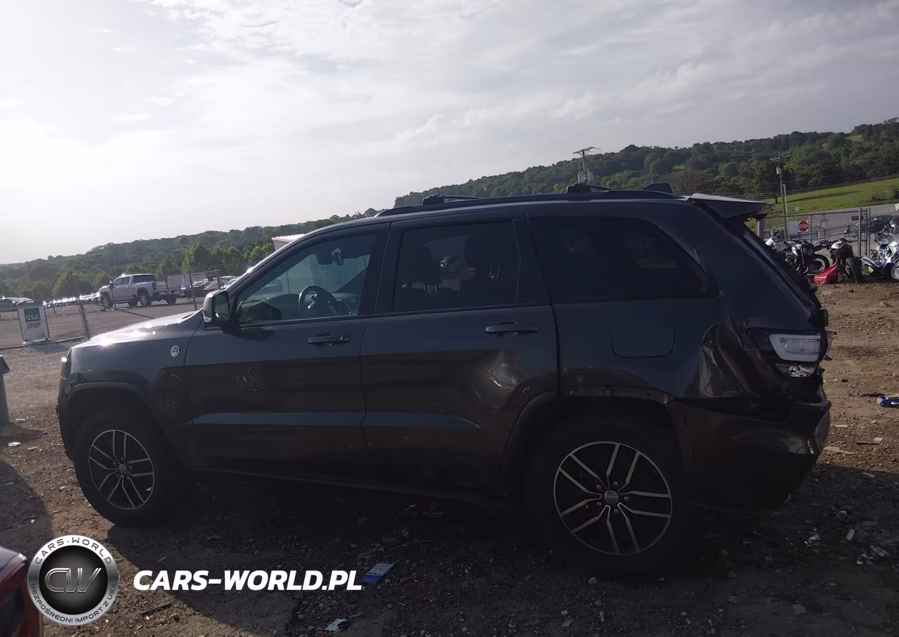 2017 Jeep Grand Cherokee Trailhawk VIN:1C4RJFLG6HC614352 - 14