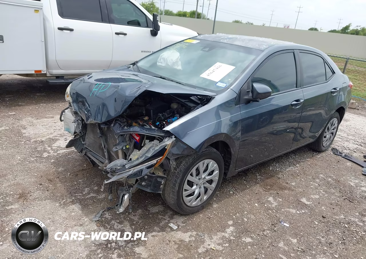 2017 Toyota Corolla Le VIN:5YFBURHE5HP604565 - 2