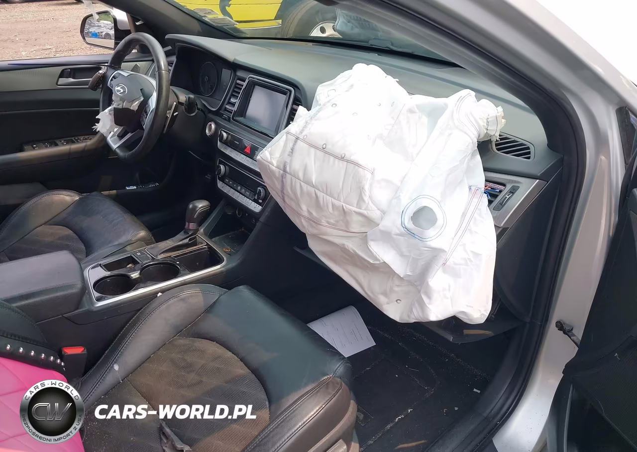 2019 Hyundai Sonata Sport VIN:5NPE34AF1KH742419 - 5