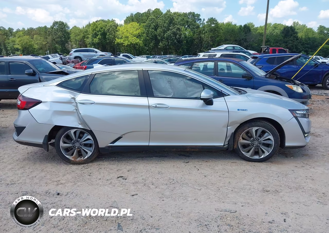2018 Honda Clarity Plug-In Hybrid Touring VIN:JHMZC5F3XJC012569 - 13