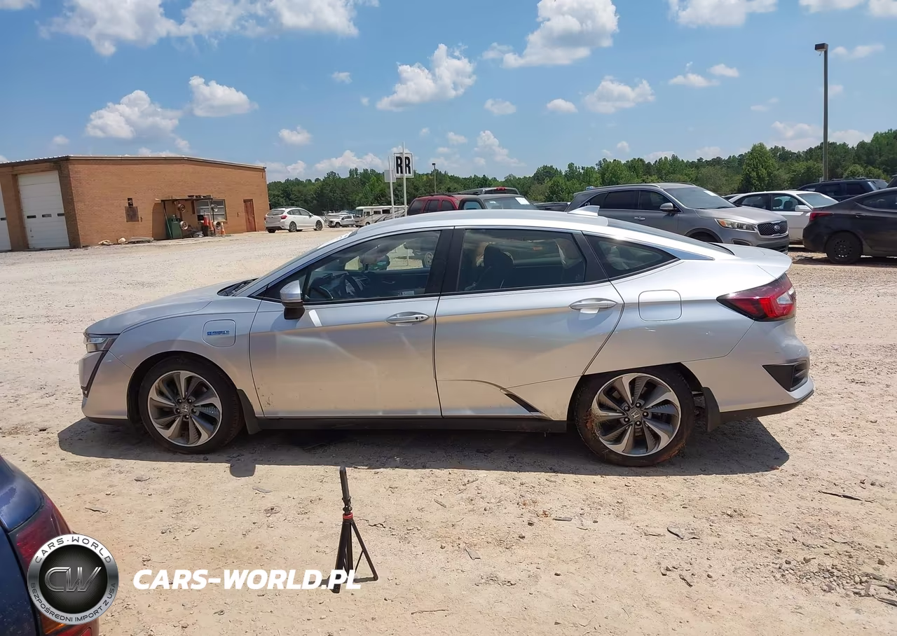 2018 Honda Clarity Plug-In Hybrid Touring VIN:JHMZC5F3XJC012569 - 14