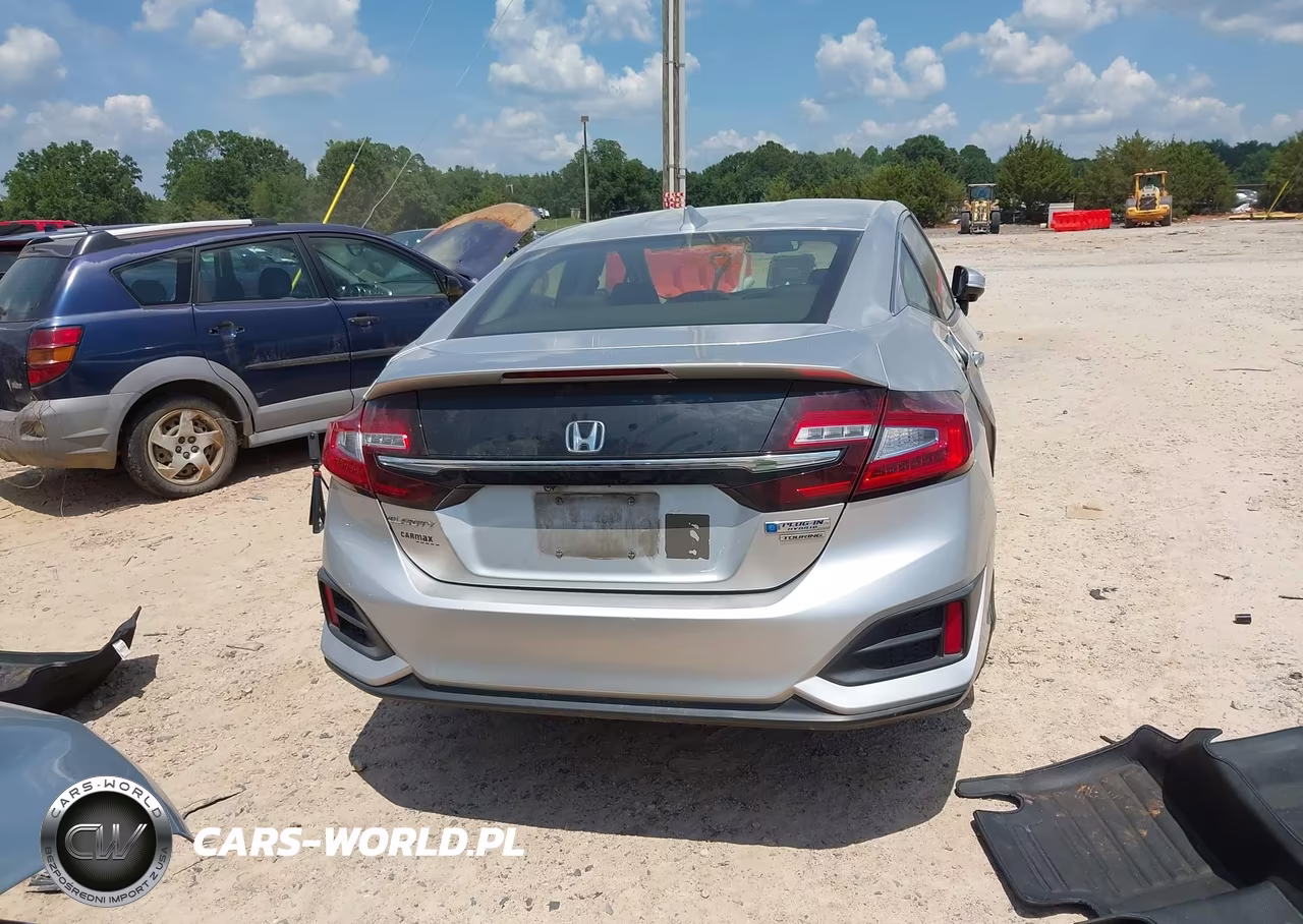 2018 Honda Clarity Plug-In Hybrid Touring VIN:JHMZC5F3XJC012569 - 16
