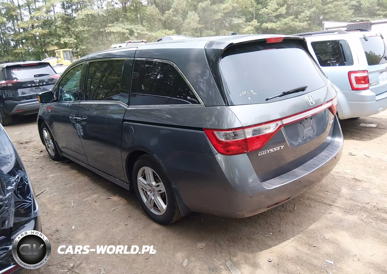 2011 Honda Odyssey Touring-Touring Elite VIN:5FNRL5H99BB016491 - 3