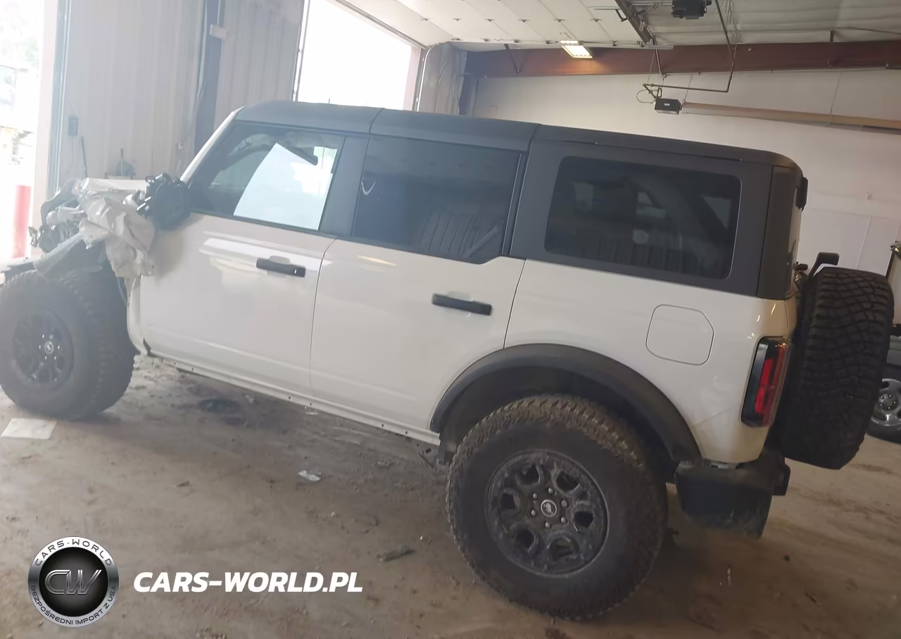 2024 Ford Bronco Wildtrak VIN:1FMEE2BP8RLB11528 - 3