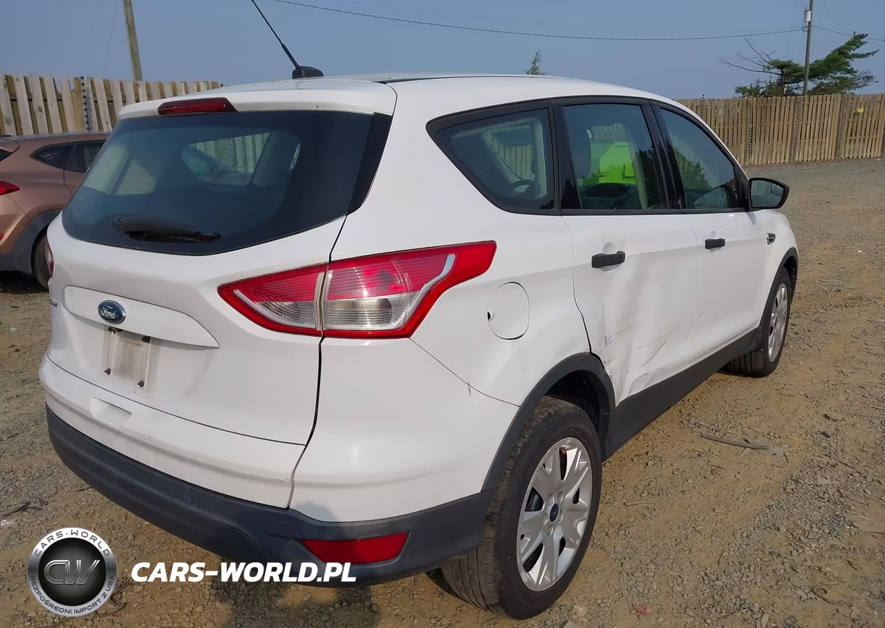 2015 Ford Escape S VIN:1FMCU0F71FUC66131 - 4