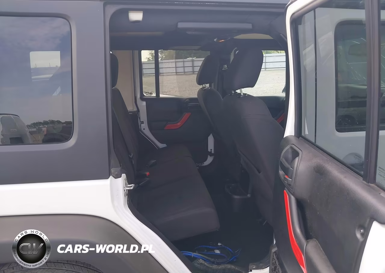 2017 Jeep Wrangler Unlimited Sport VIN:1C4BJWDG8HL671474 - 8