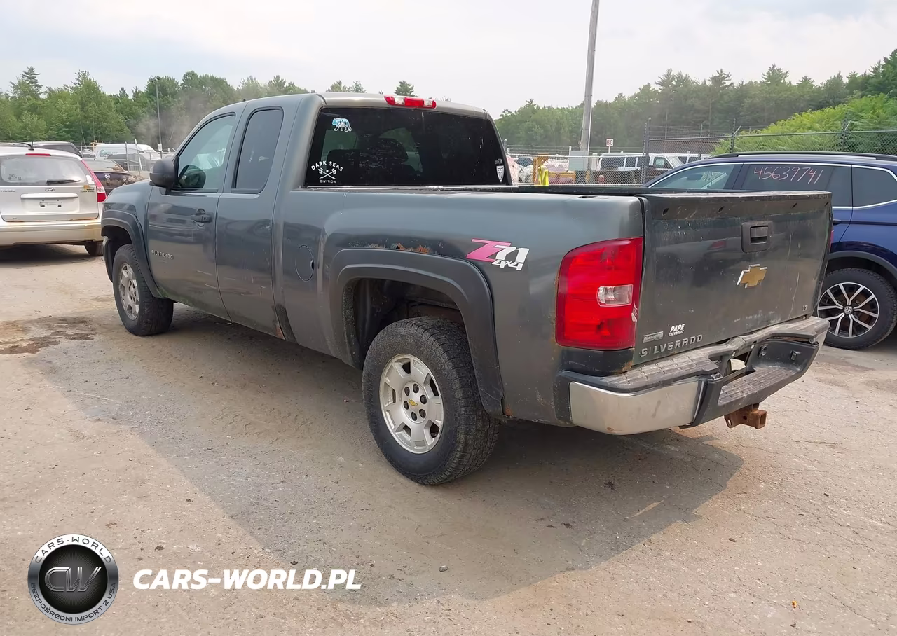 2011 Chevrolet Silverado 1500 Lt VIN:1GCRKSE33BZ180962 - 3