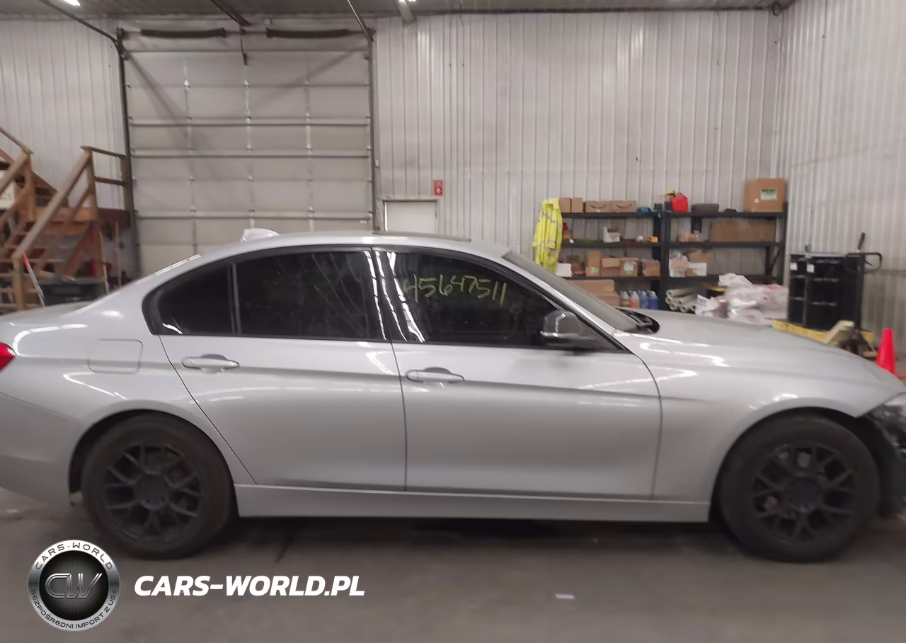 2016 BMW 328I xDrive VIN:WBA8E3G51GNT80340 - 13