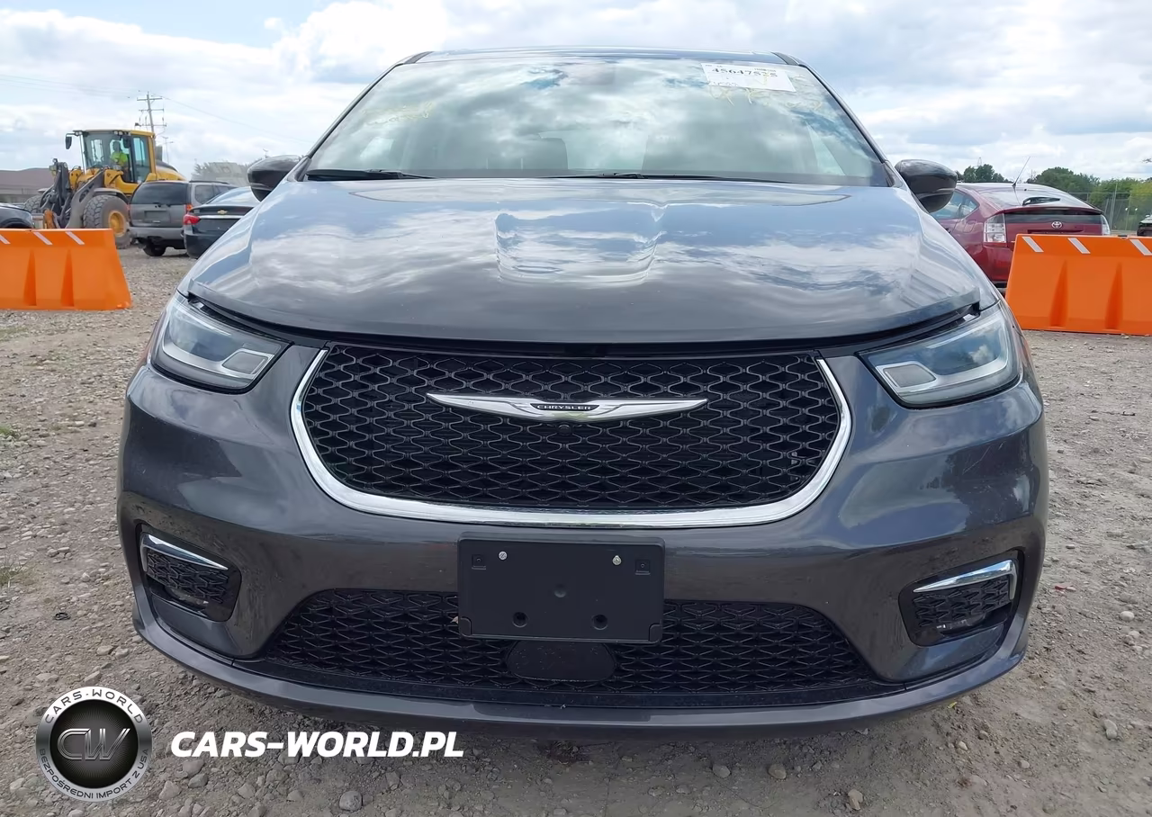 2023 Chrysler Pacifica Touring L VIN:2C4RC1BG1PR521047 - 6