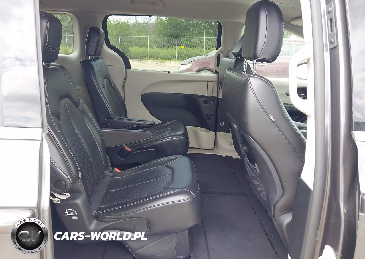 2023 Chrysler Pacifica Touring L VIN:2C4RC1BG1PR521047 - 8