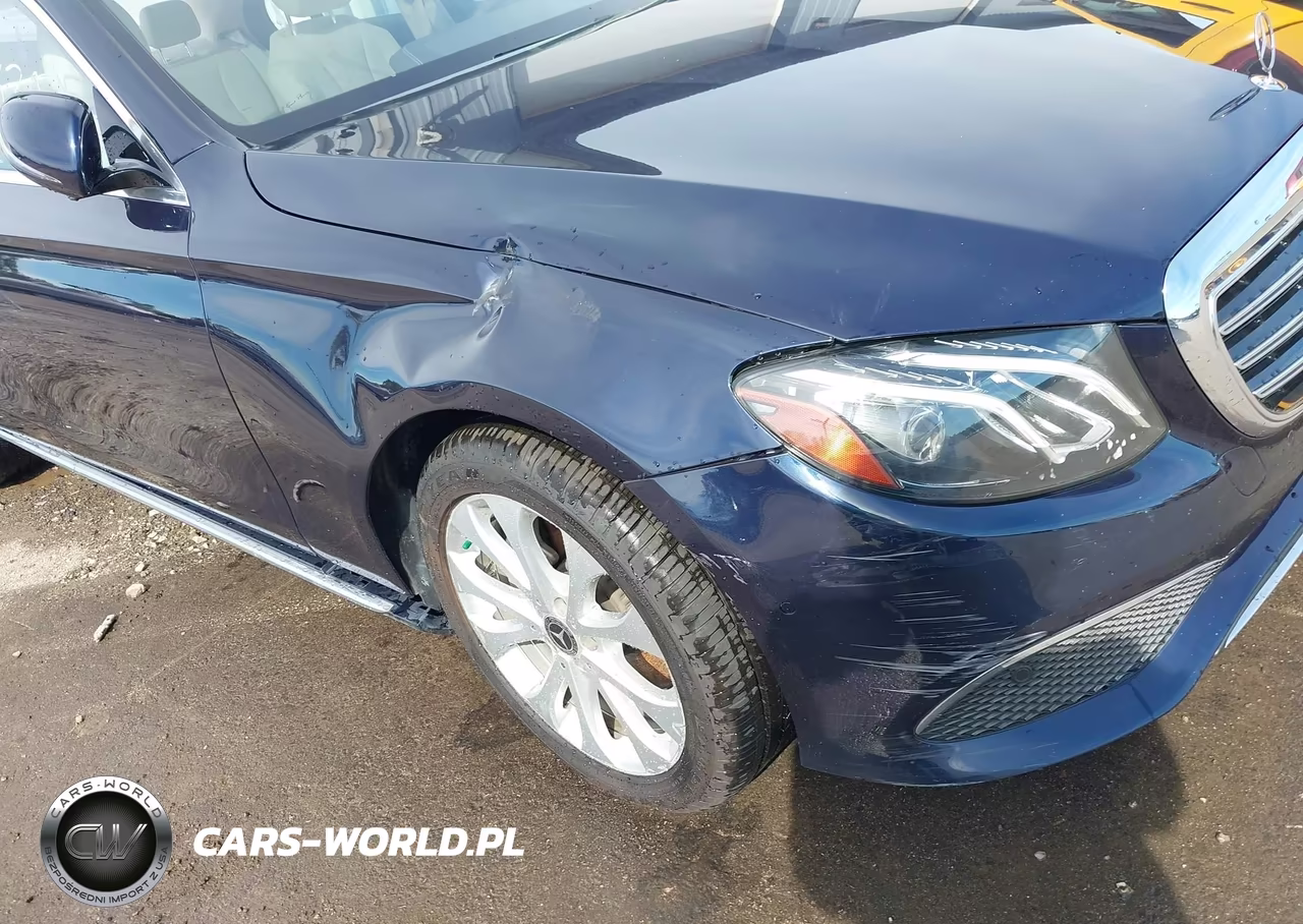 2018 Mercedes-Benz E 300 4Matic VIN:WDDZF4KB2JA399412 - 18