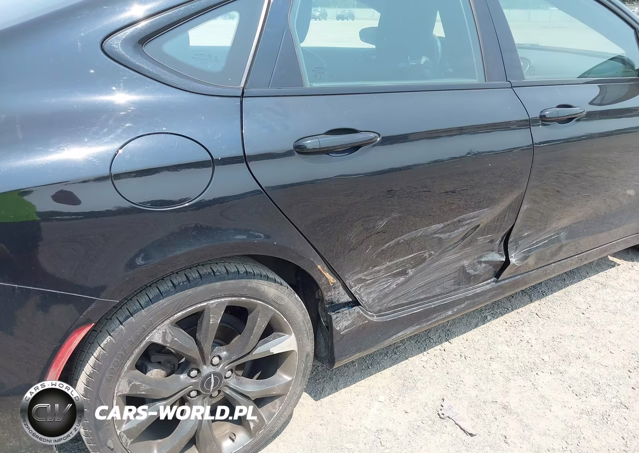 2015 Chrysler 200 S VIN:1C3CCCBB2FN546898 - 12