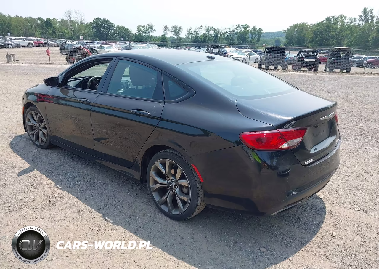 2015 Chrysler 200 S VIN:1C3CCCBB2FN546898 - 3