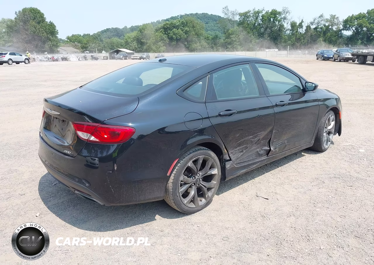 2015 Chrysler 200 S VIN:1C3CCCBB2FN546898 - 4