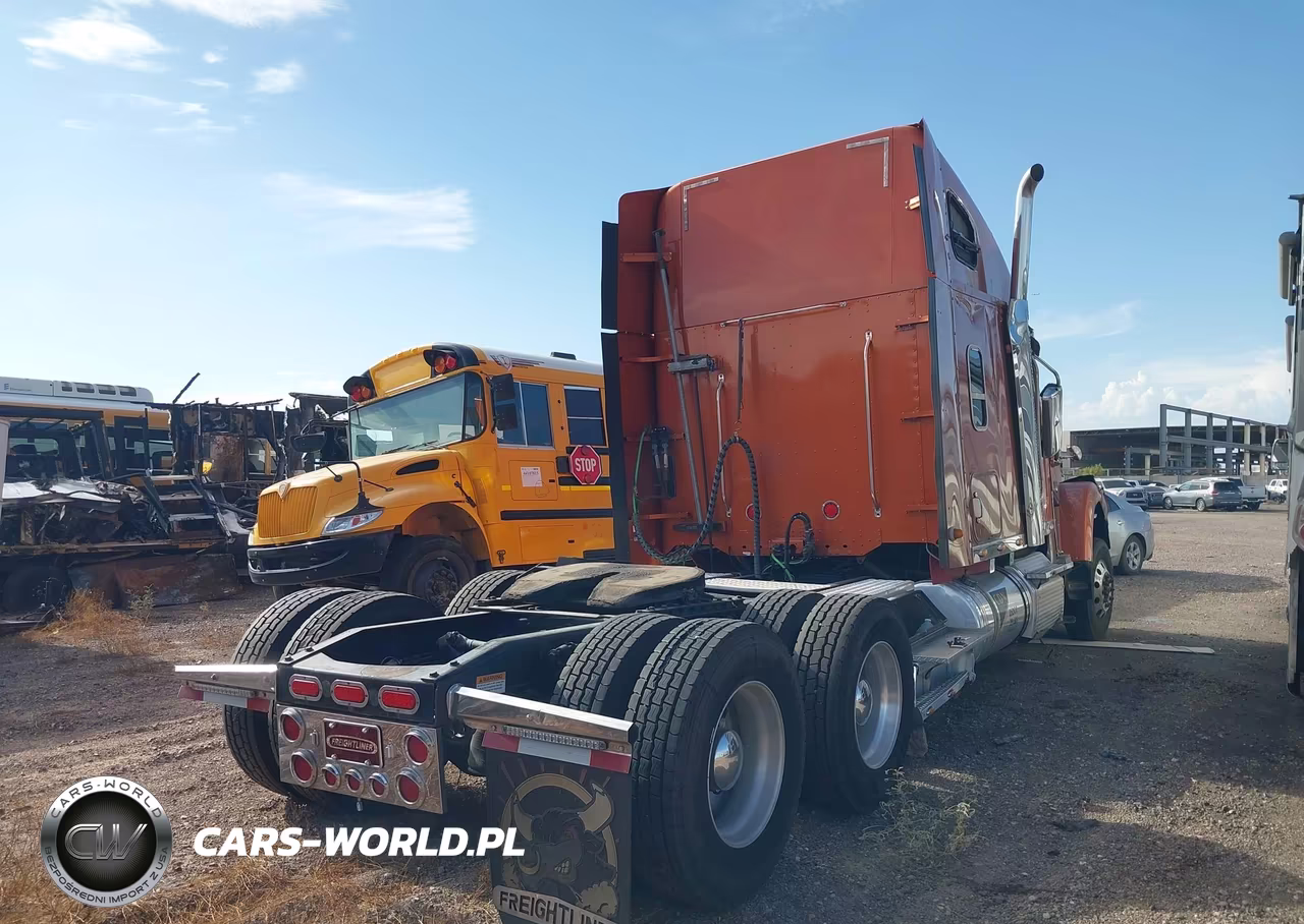2016 Freightliner Conventional Coronado 132 VIN:3AKJGMD61GDGN1205 - 4