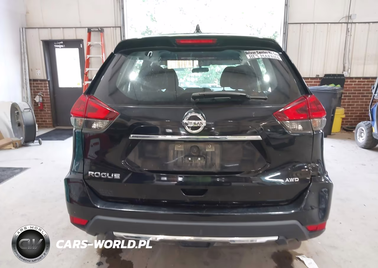 2018 Nissan Rogue S VIN:KNMAT2MV0JP528837 - 17