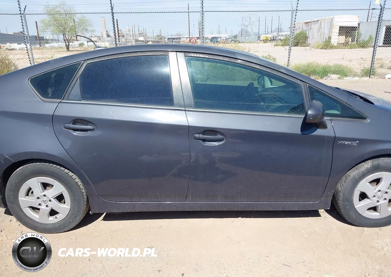 2011 Toyota Prius Four VIN:JTDKN3DU7B5370828 - 13