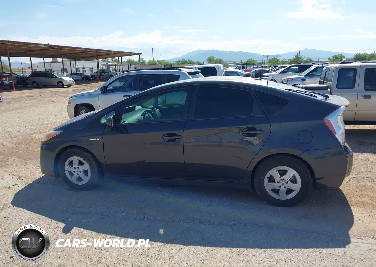 2011 Toyota Prius Four VIN:JTDKN3DU7B5370828 - 14